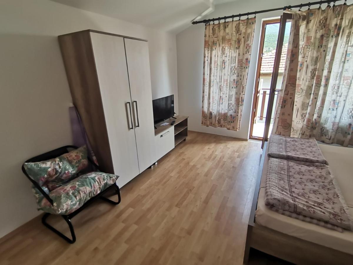 Guesthouse Zimovski Peštani Esterno foto