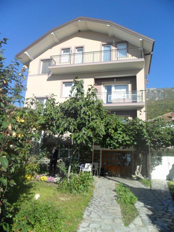 Guesthouse Zimovski Peštani Esterno foto